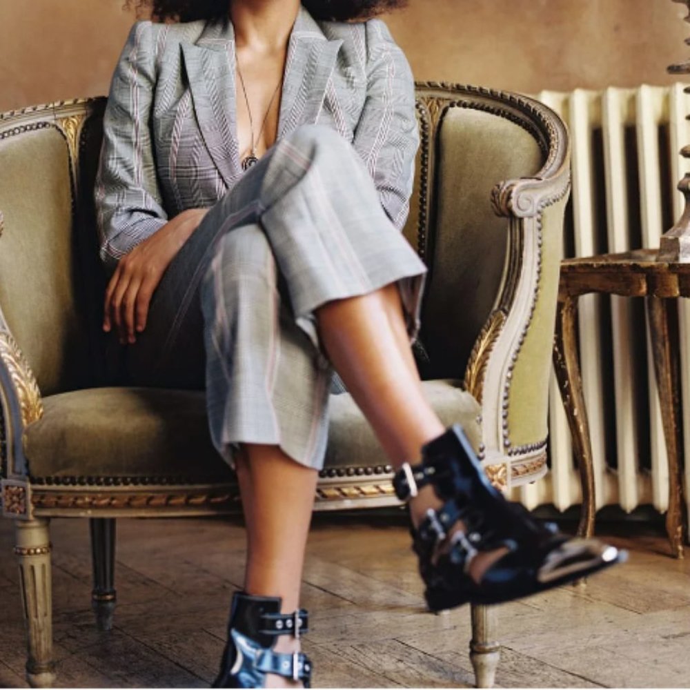 Alexander Mcqueen black leather cage ankle boots with pointy toe - Picture 14 of 15